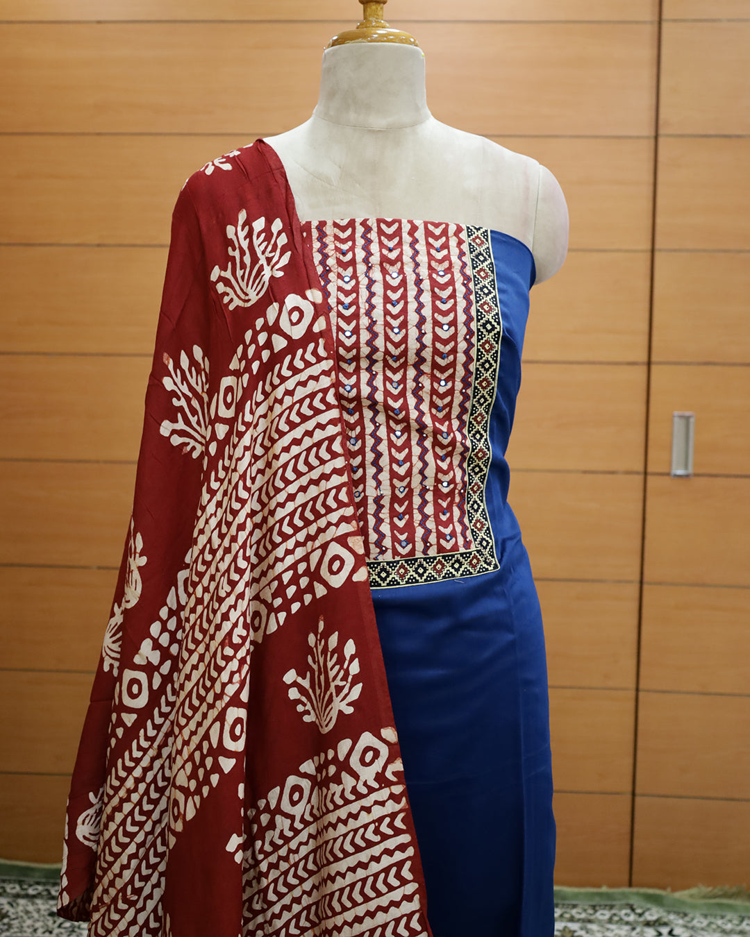 Women's Unstitched Salwar Suit - 1305