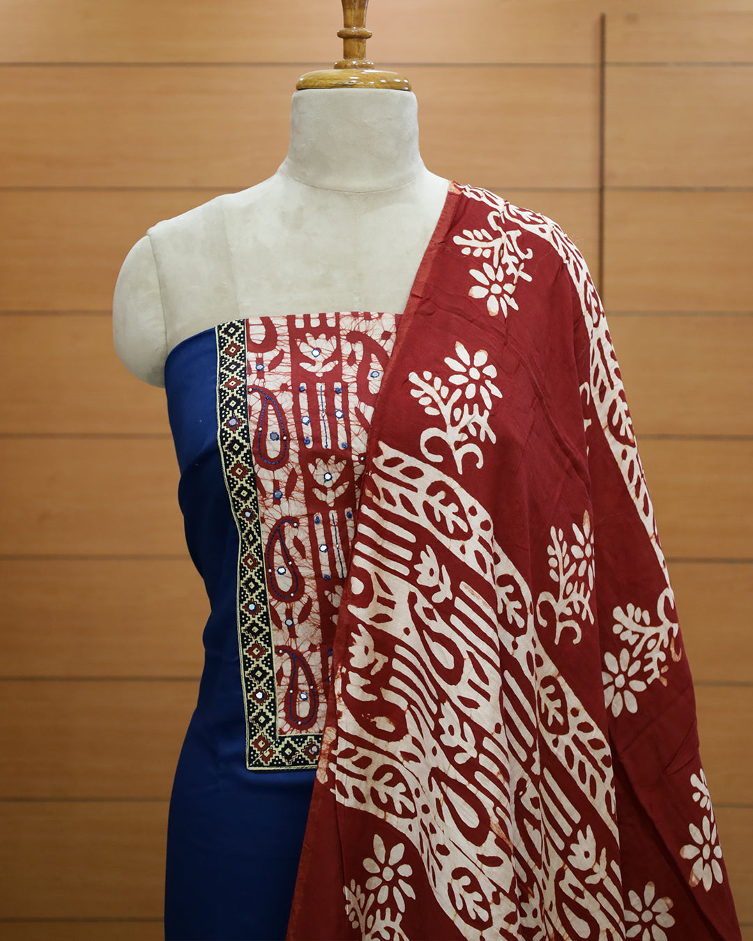 Women's Unstitched Salwar Suit - 1305