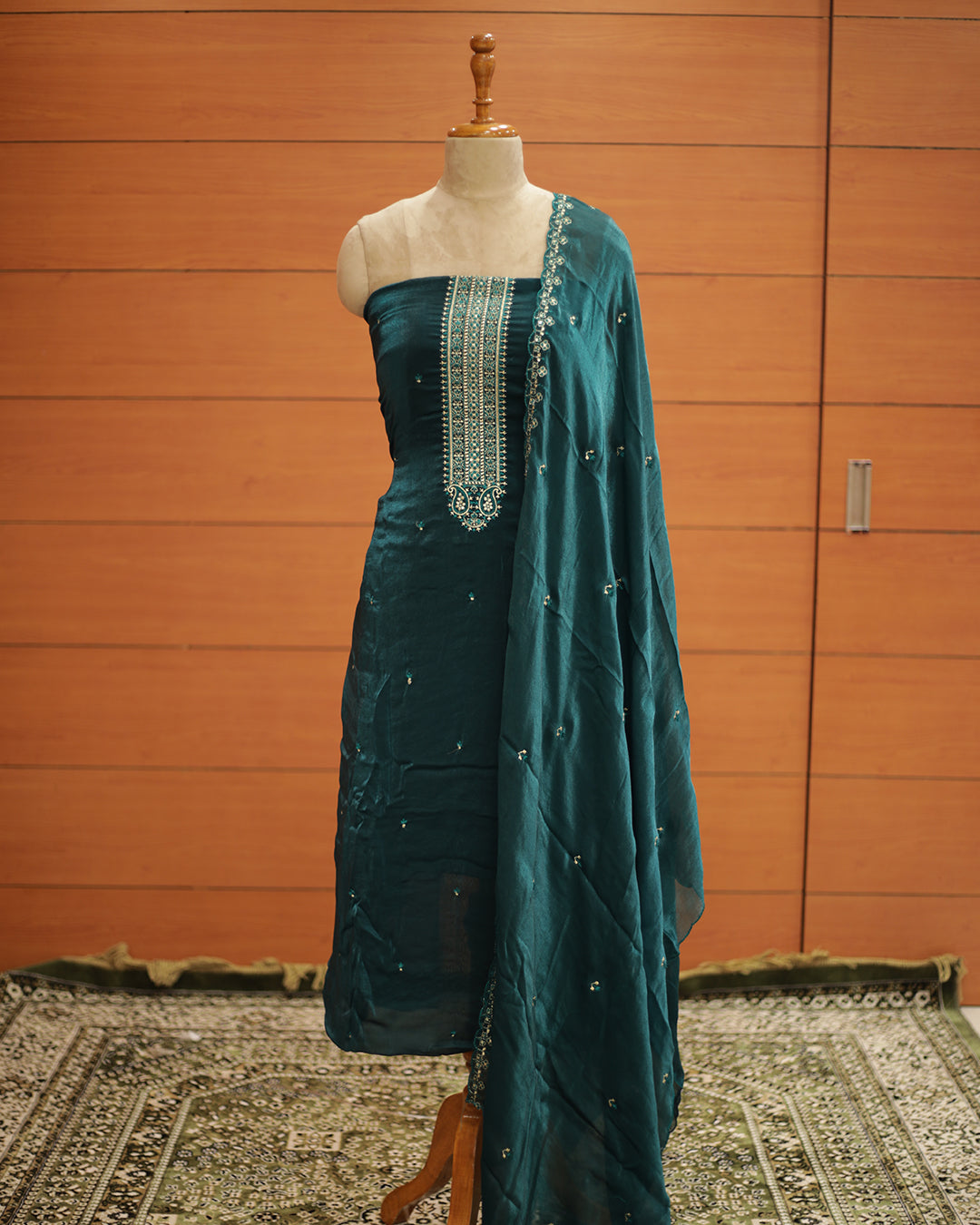 Women's Unstitched Salwar Suit - 1307