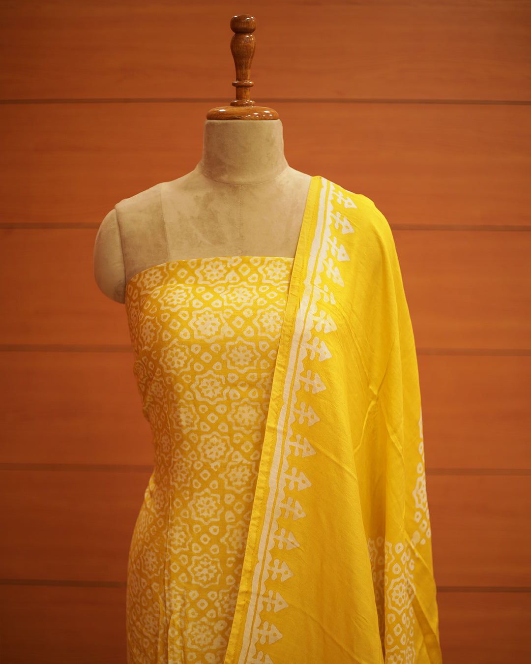 Women's Unstitched Salwar Suit - 1328
