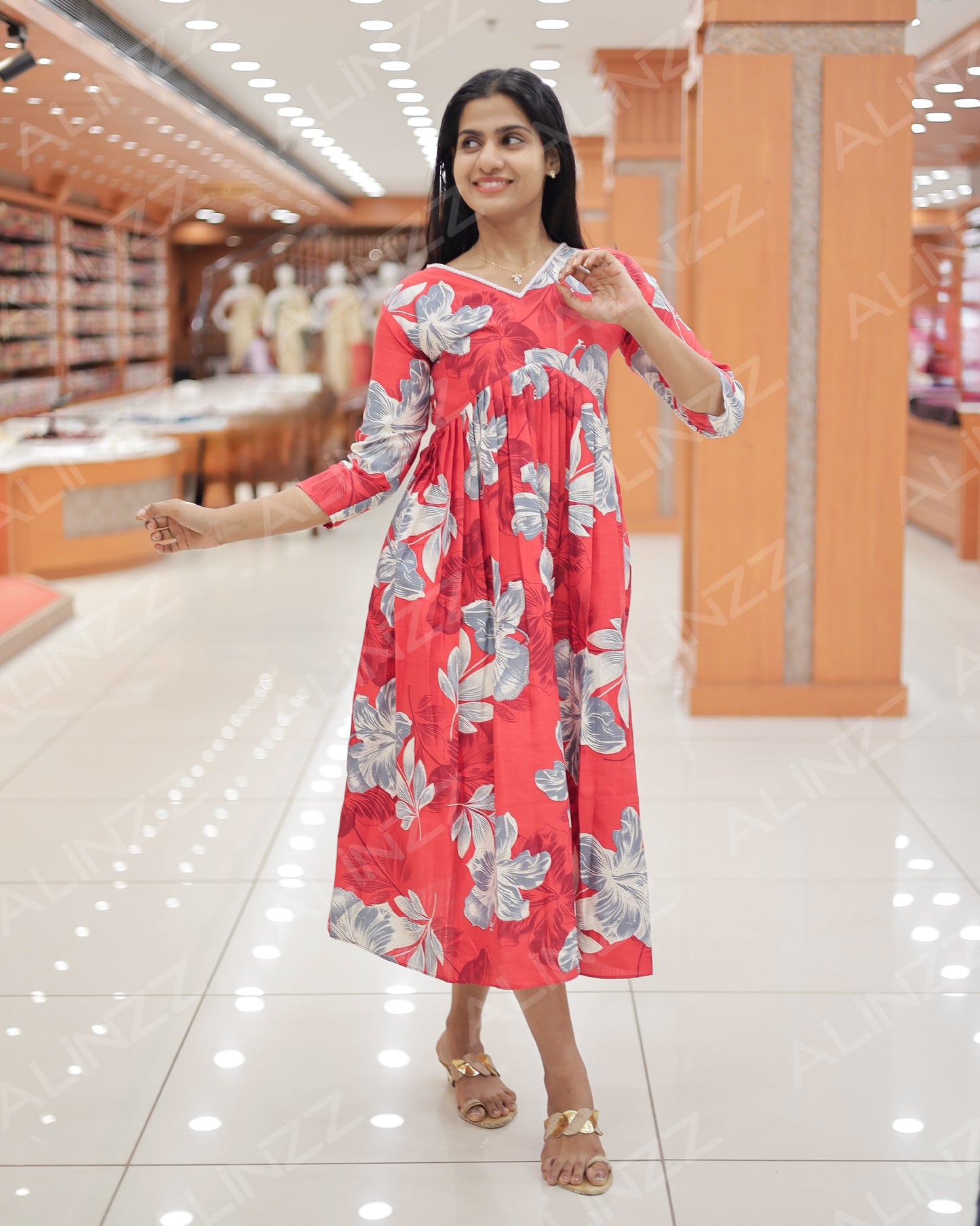 Women's Aliya Cut Kurti – R586