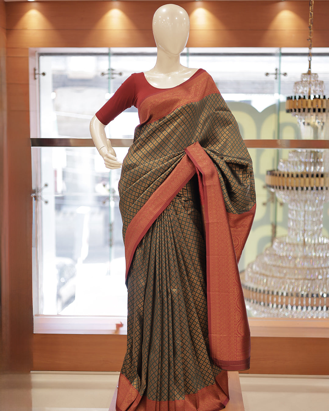 Womens Semi SIlks Brocade Saree -G355