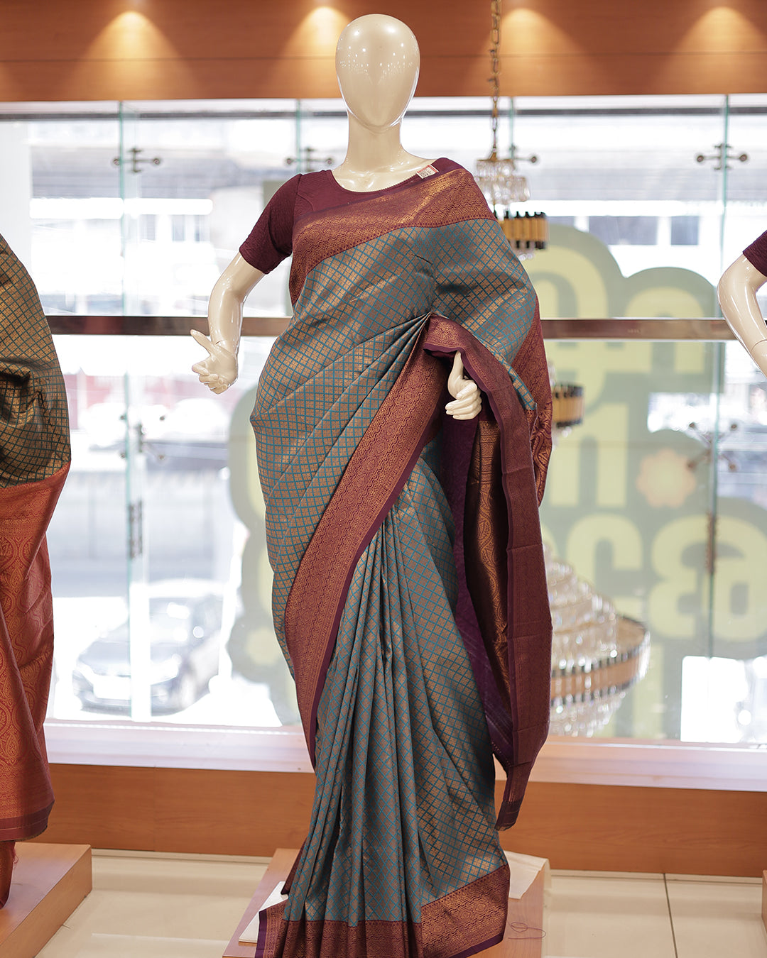 Womens Semi SIlks Brocade Saree -G355
