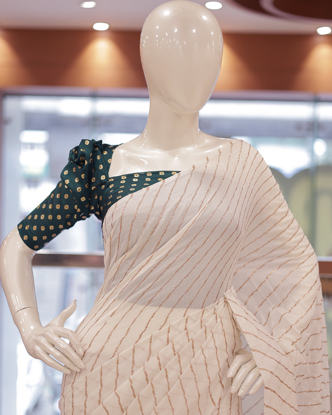 Womens Cream Saree with contrast blouse-G358