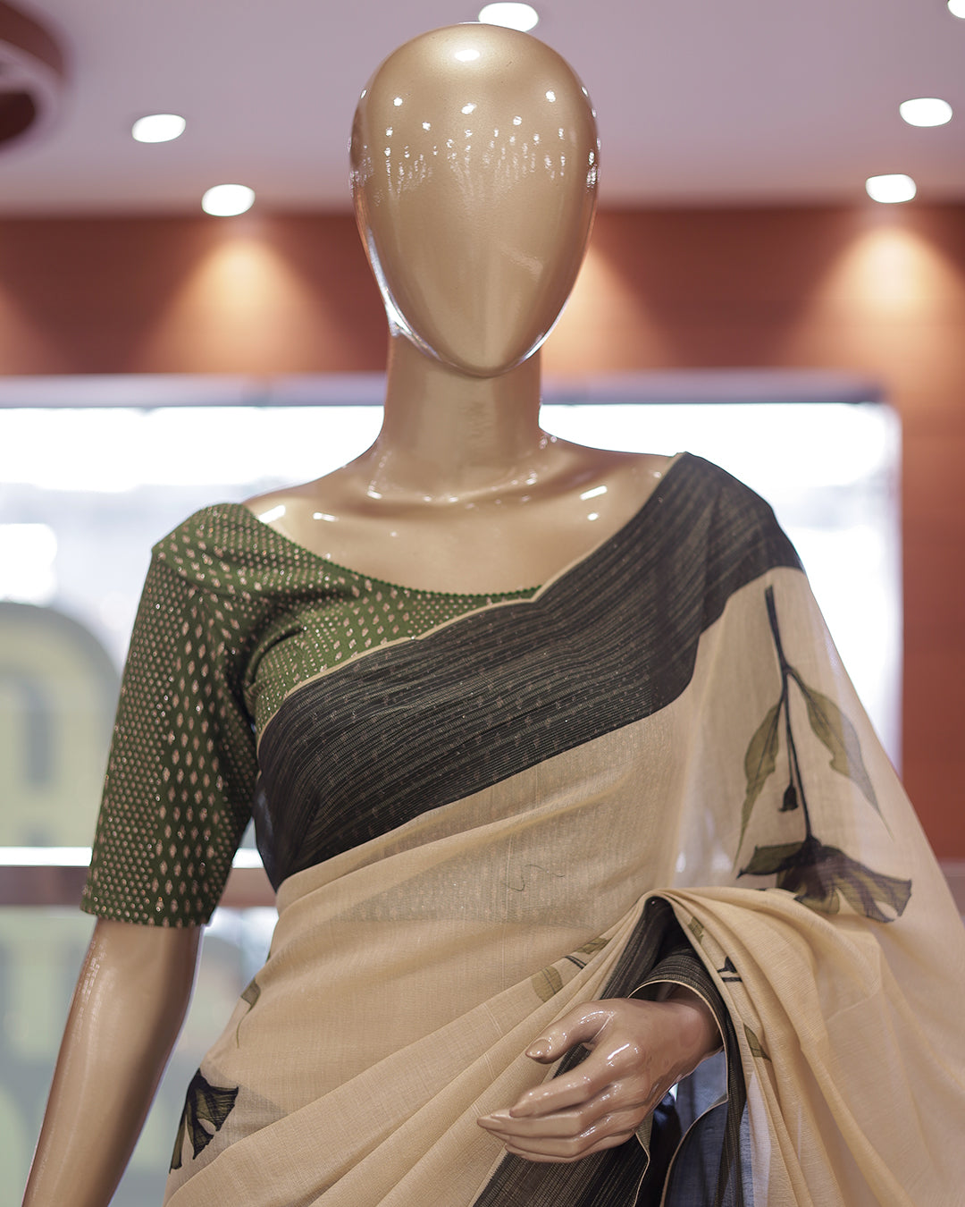 Women's Tissue Saree with Floral Digital Print & Tassel Border-G368