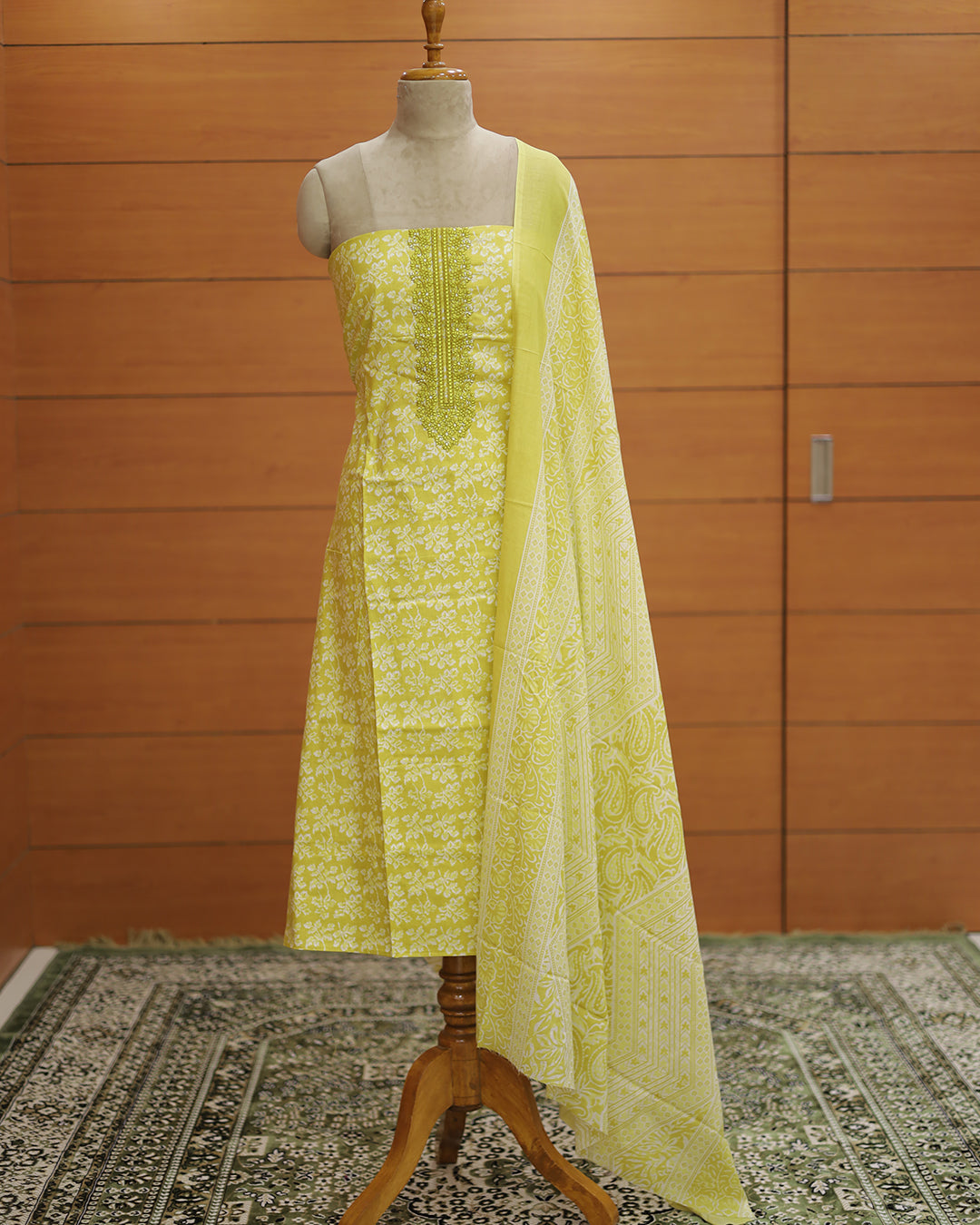 Women's Unstitched Salwar Suit -G295