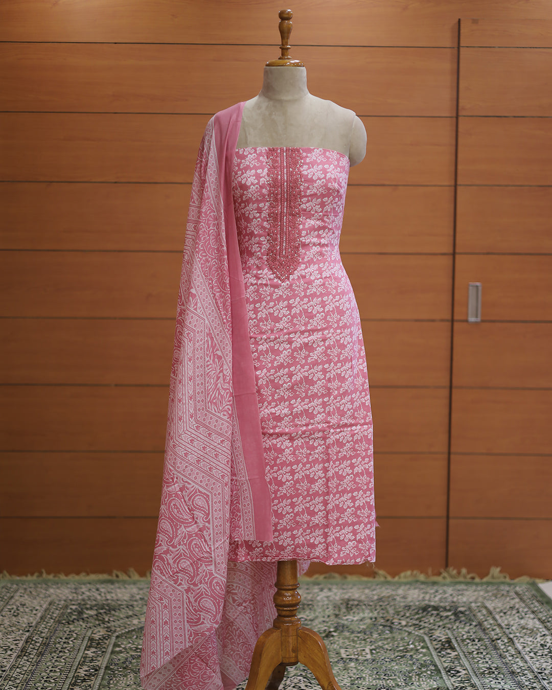Women's Unstitched Salwar Suit -G295