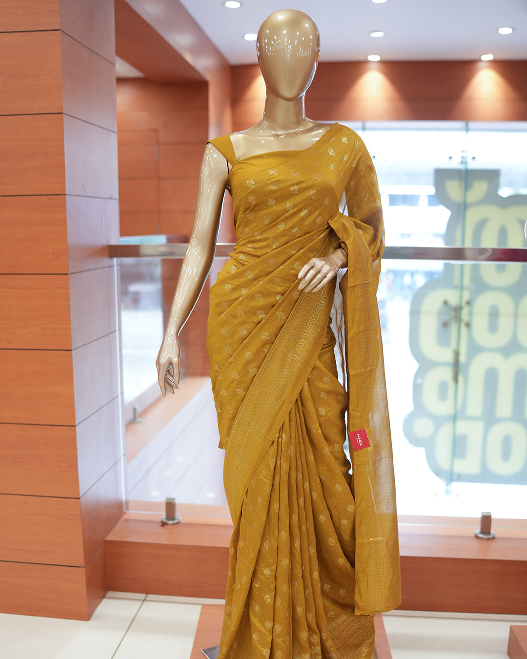 Vichithra Silk Saree- R228