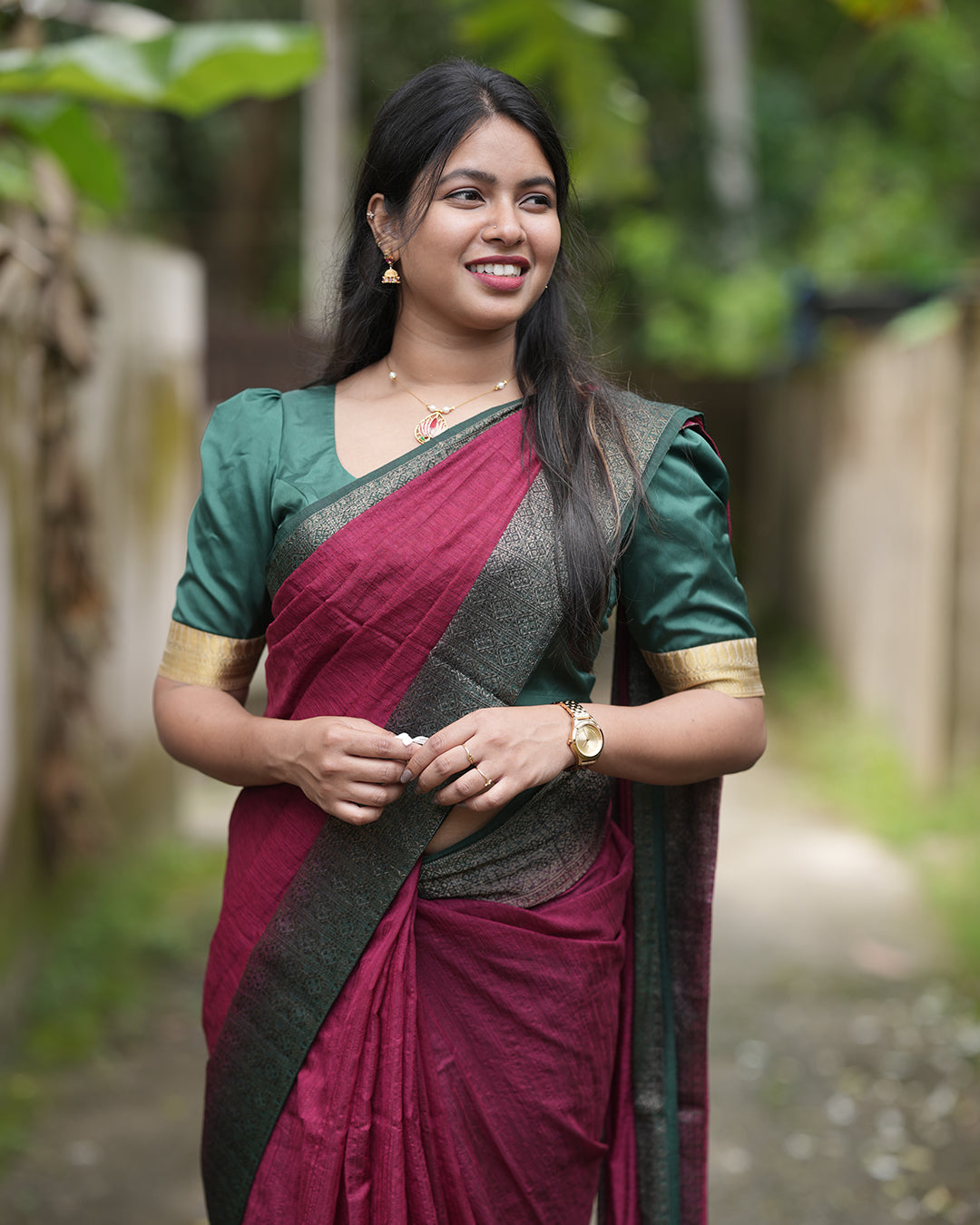 Womens Semi jute Saree -R276