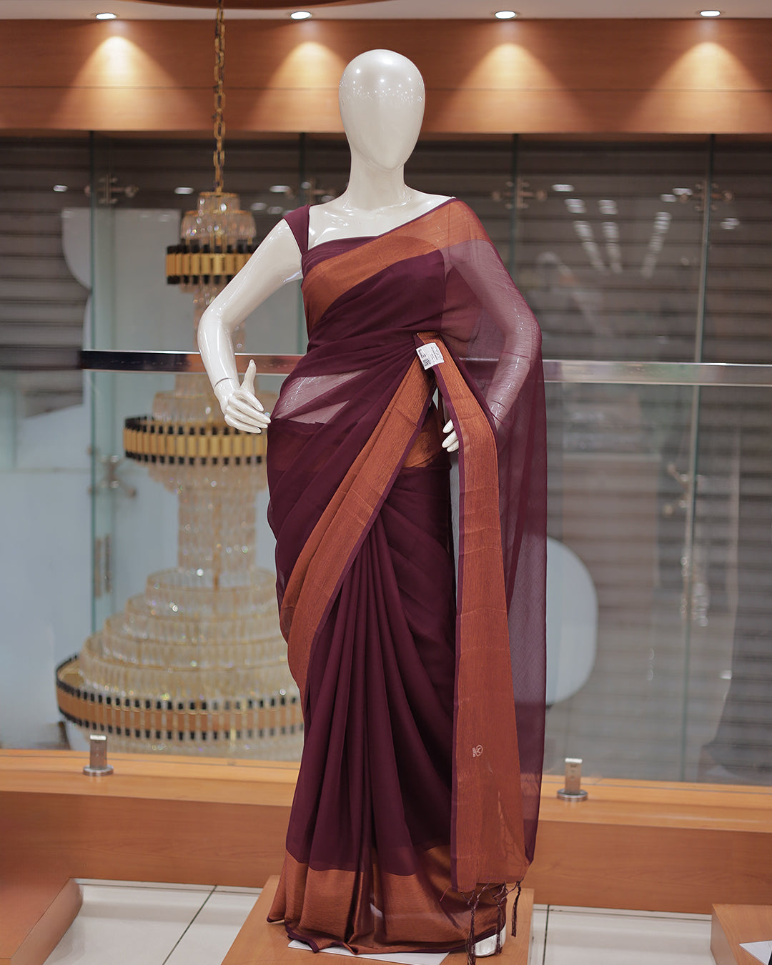 Elegant Women’s Chiffon Saree with Gold Border -DS01