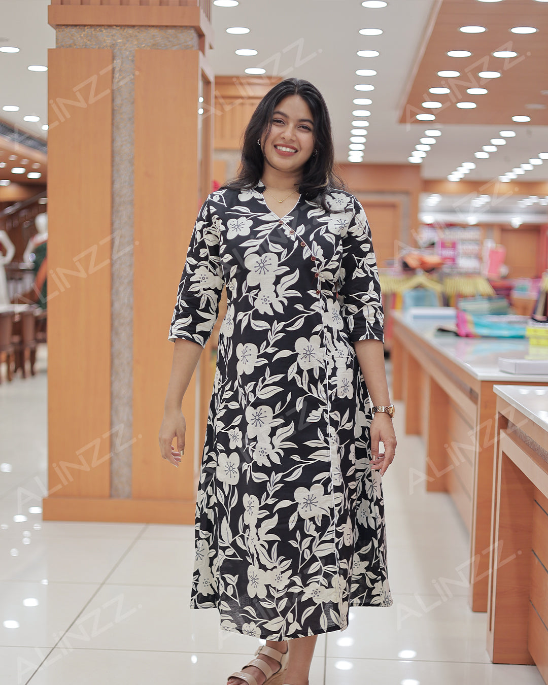 Women's wrap style Aline Kurti -R418
