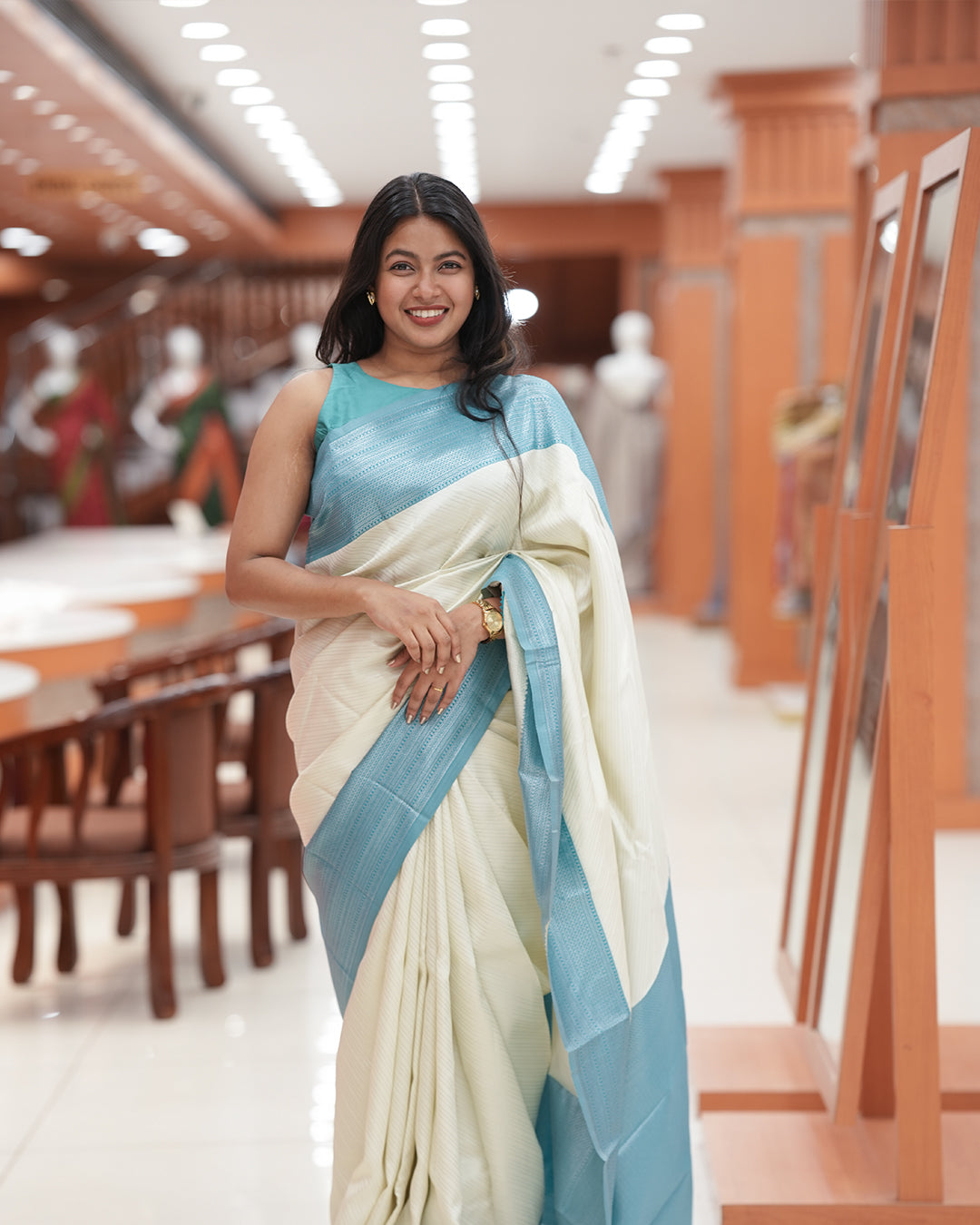 Womens Brocade Silks Saree contrast - R424