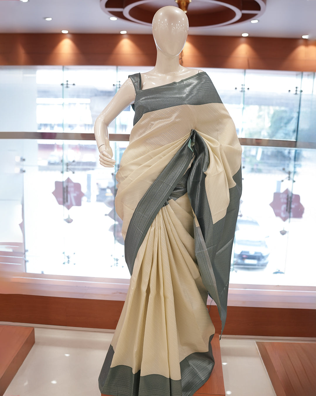 Womens Brocade Silks Saree contrast - R424