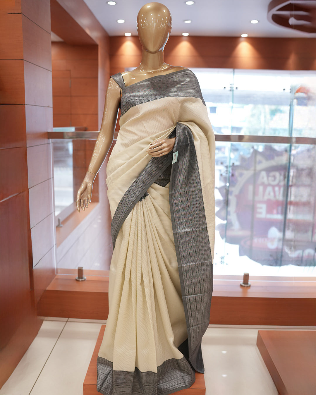 Womens Brocade Silks Saree contrast - R424