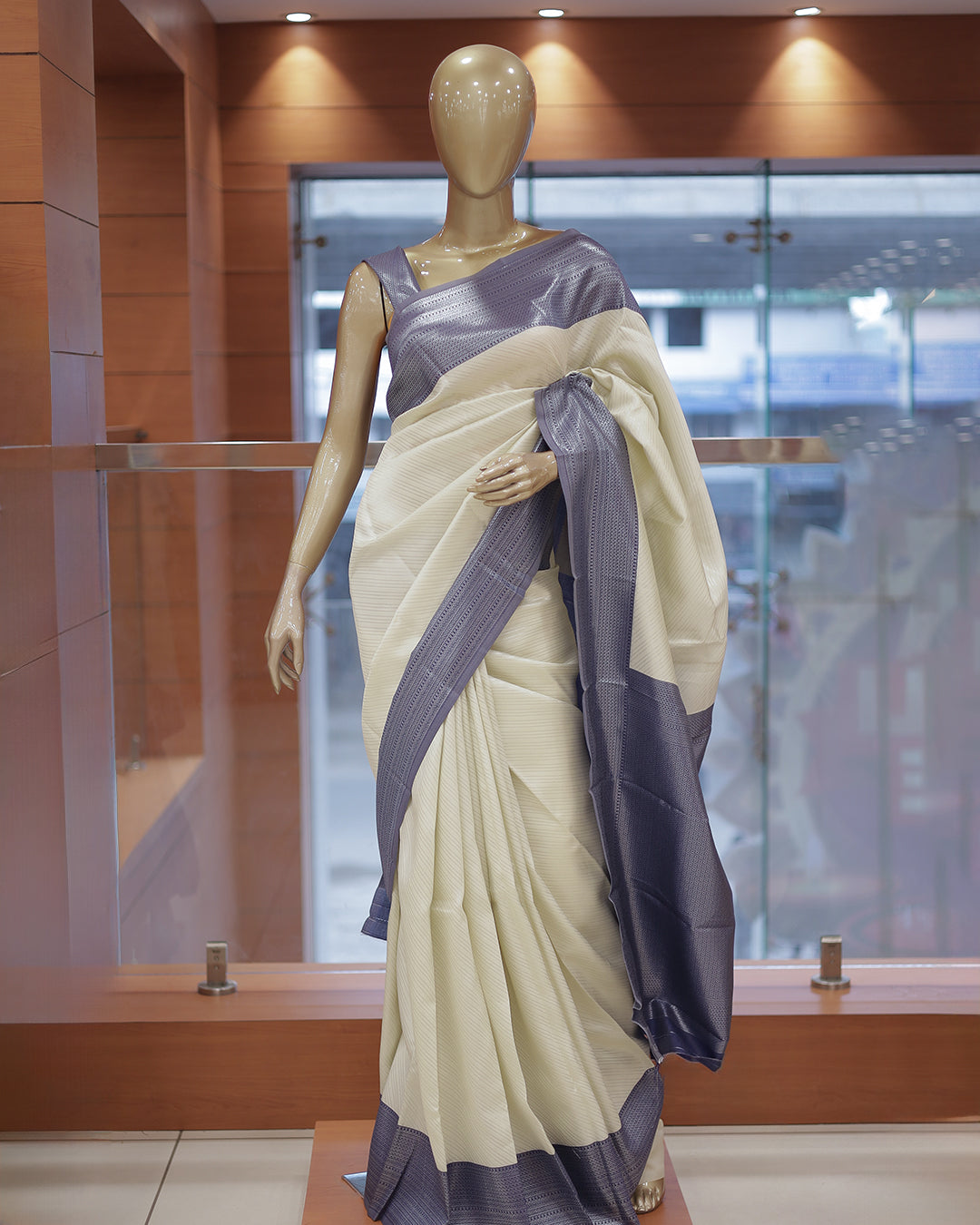 Womens Brocade Silks Saree contrast - R424