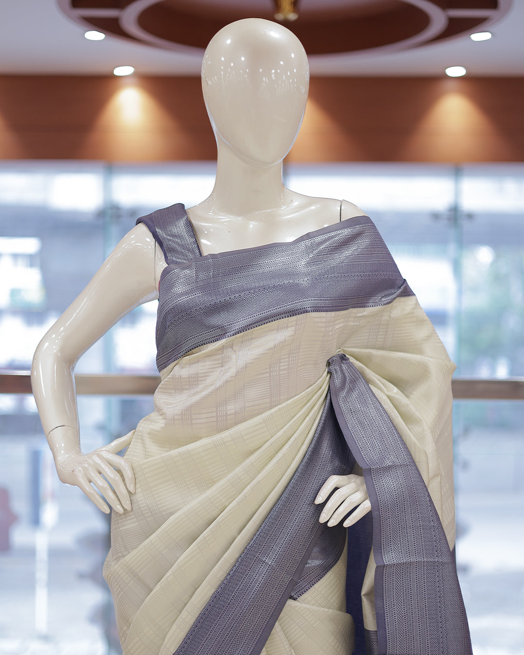 Womens Contrast Semi Silk Saree - R424