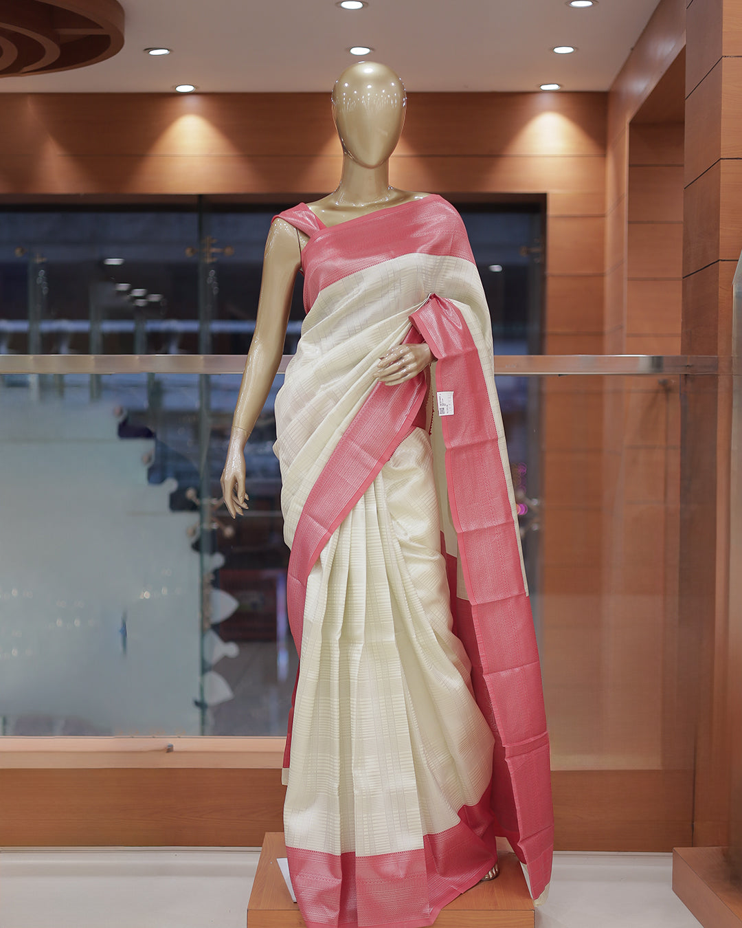 Womens Contrast Semi Silk Saree - R424