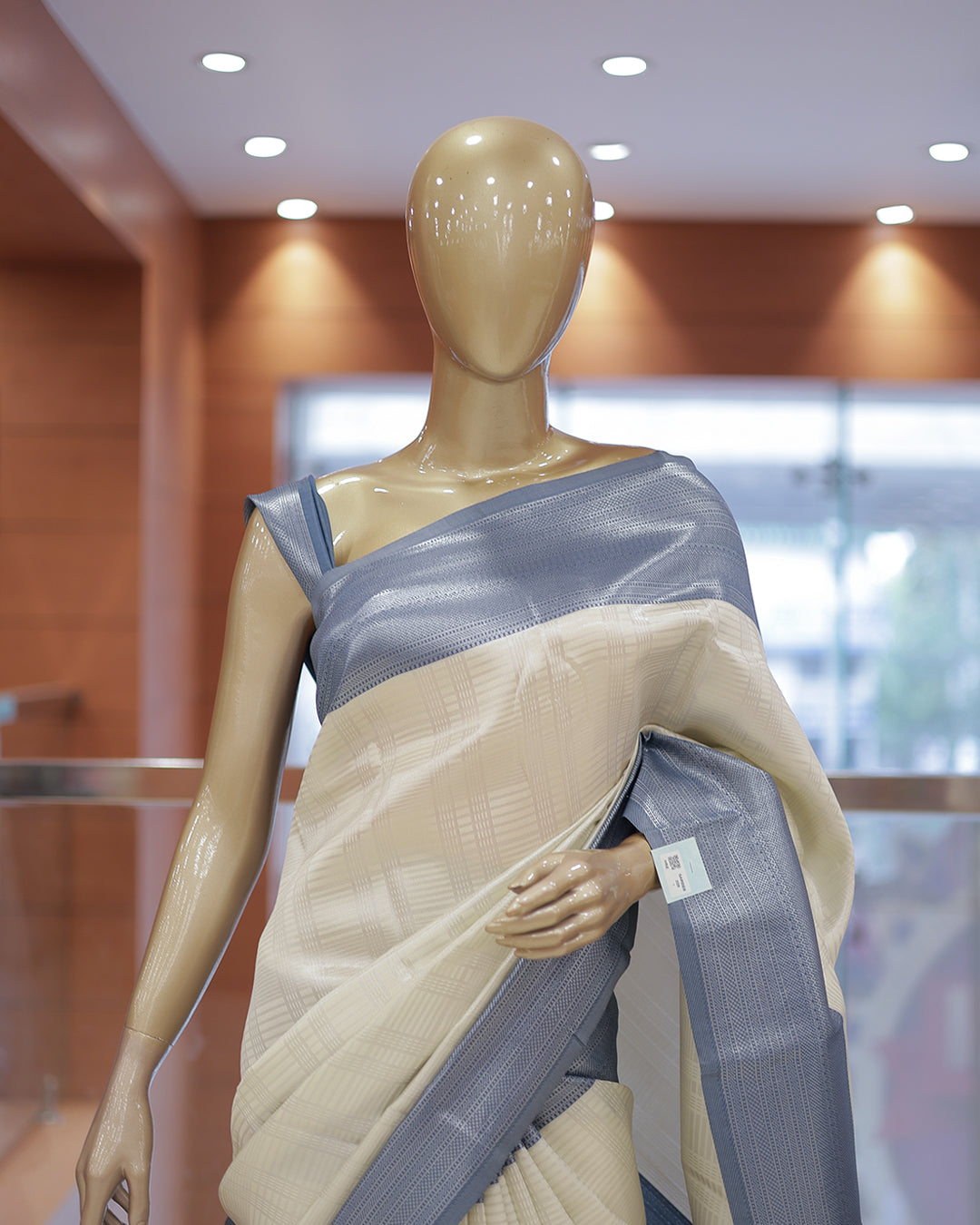 Womens Contrast Semi Silk Saree - R424