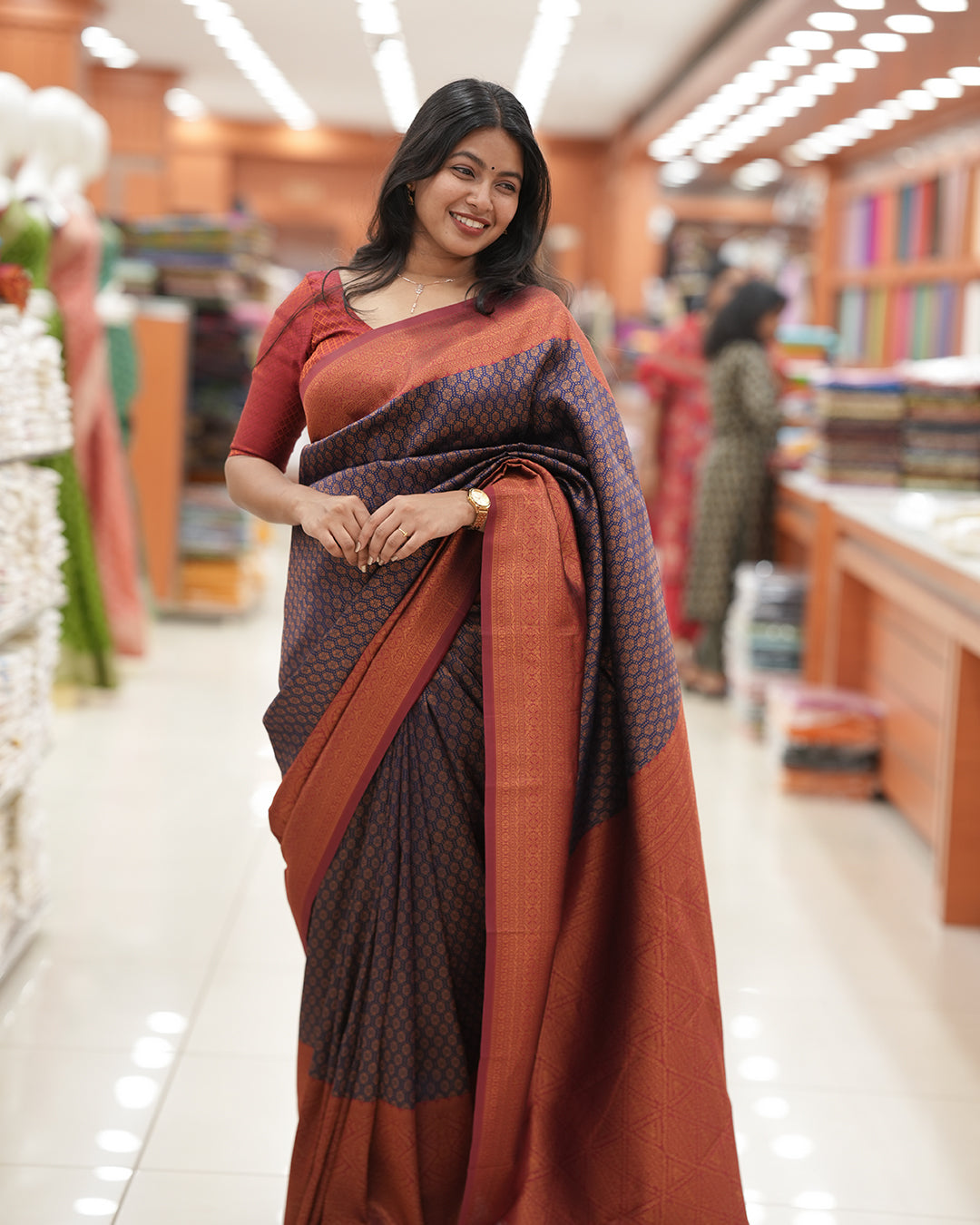 Womens Brocade Silks Saree - R428