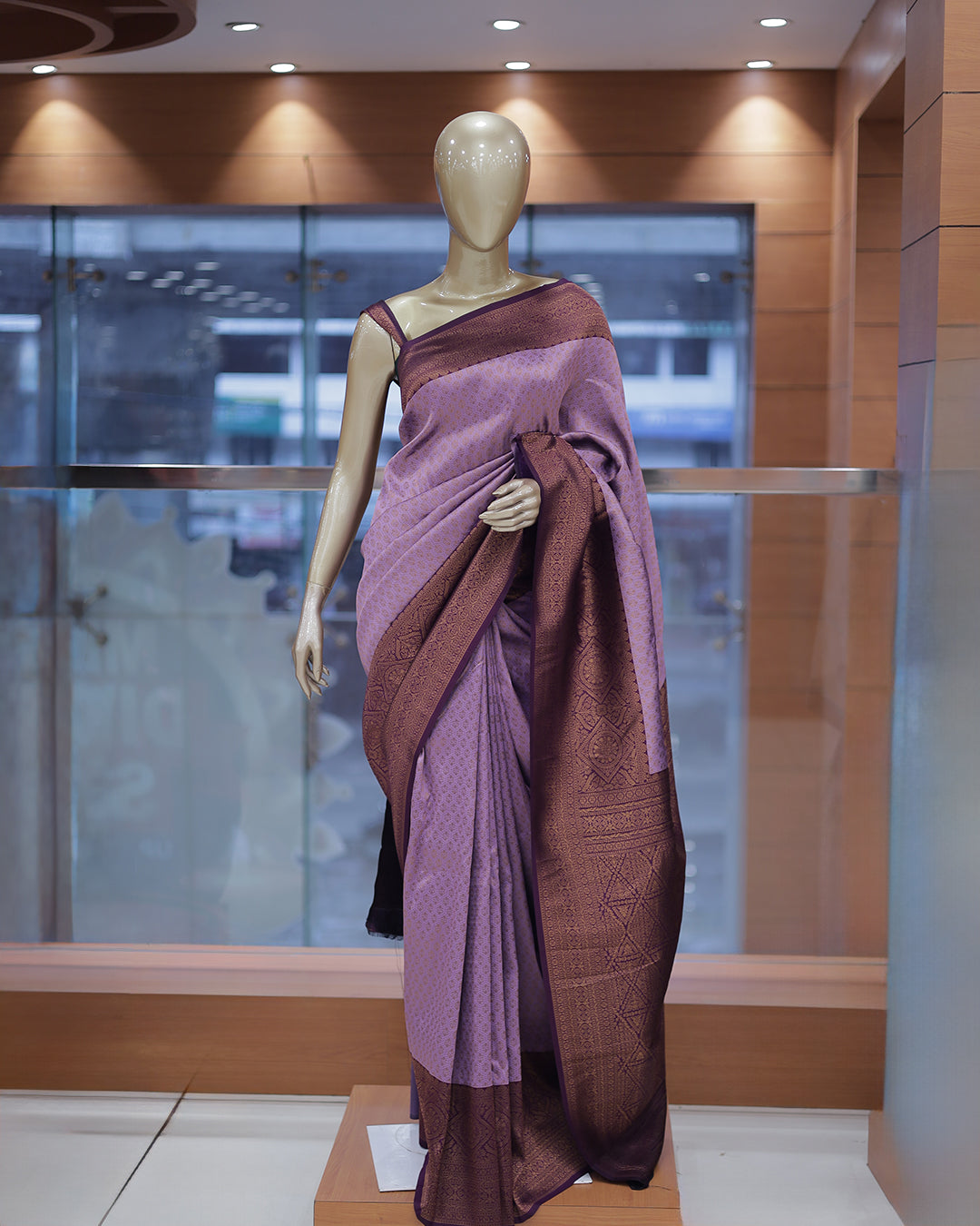 Womens Brocade Silks Saree - R428