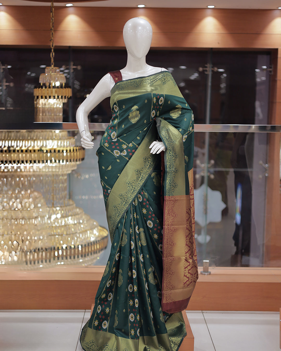 Elegant Semi Silk Saree for women with Rich Pallu – Violet- R435