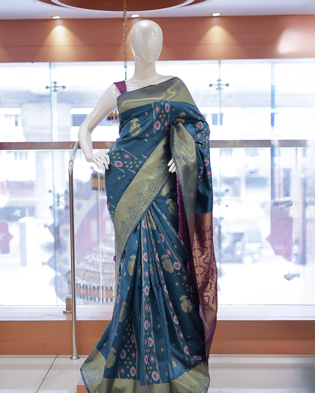 Elegant Semi Silk Saree for women with Rich Pallu – Violet- R435