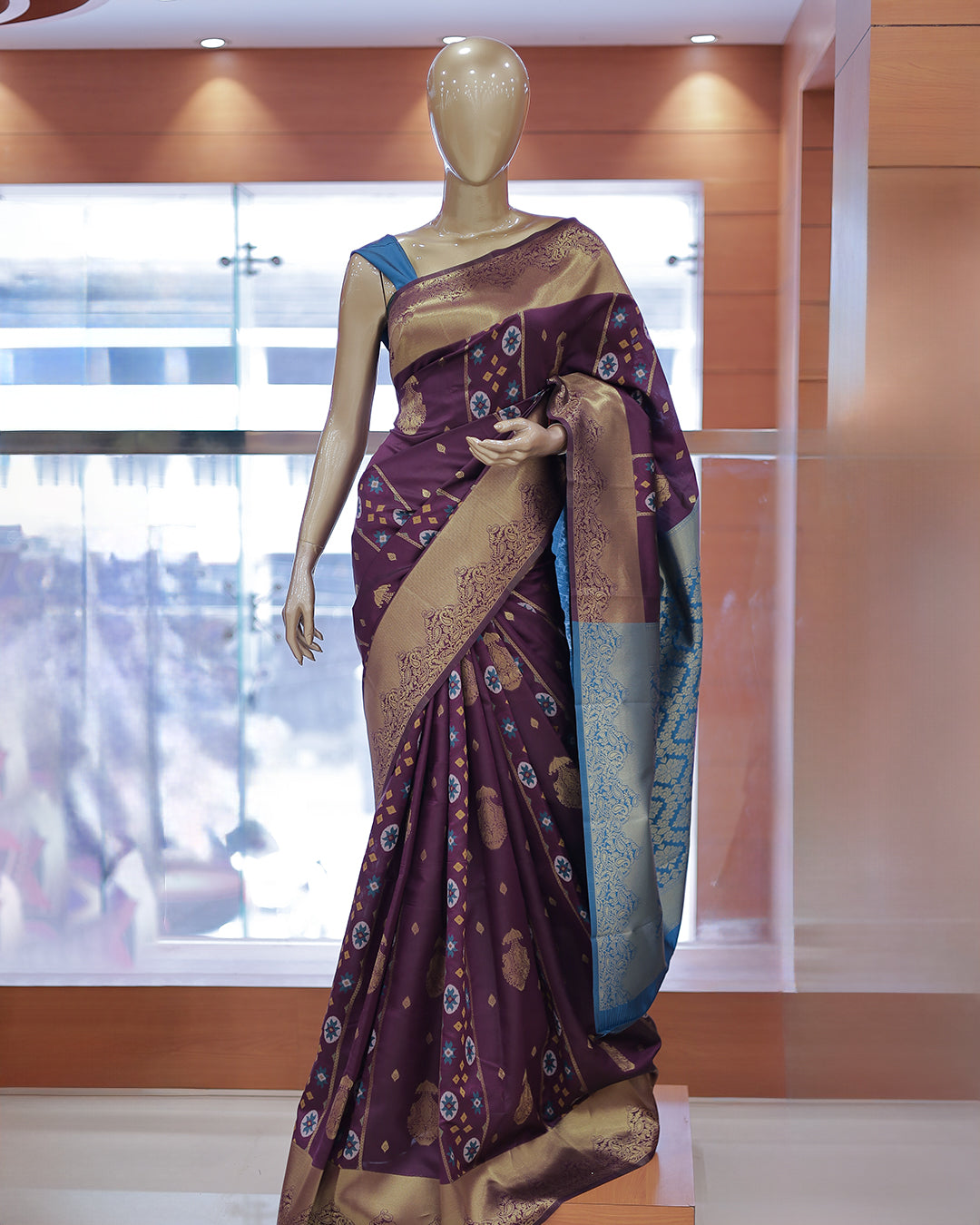 Elegant Semi Silk Saree for women with Rich Pallu – Violet- R435