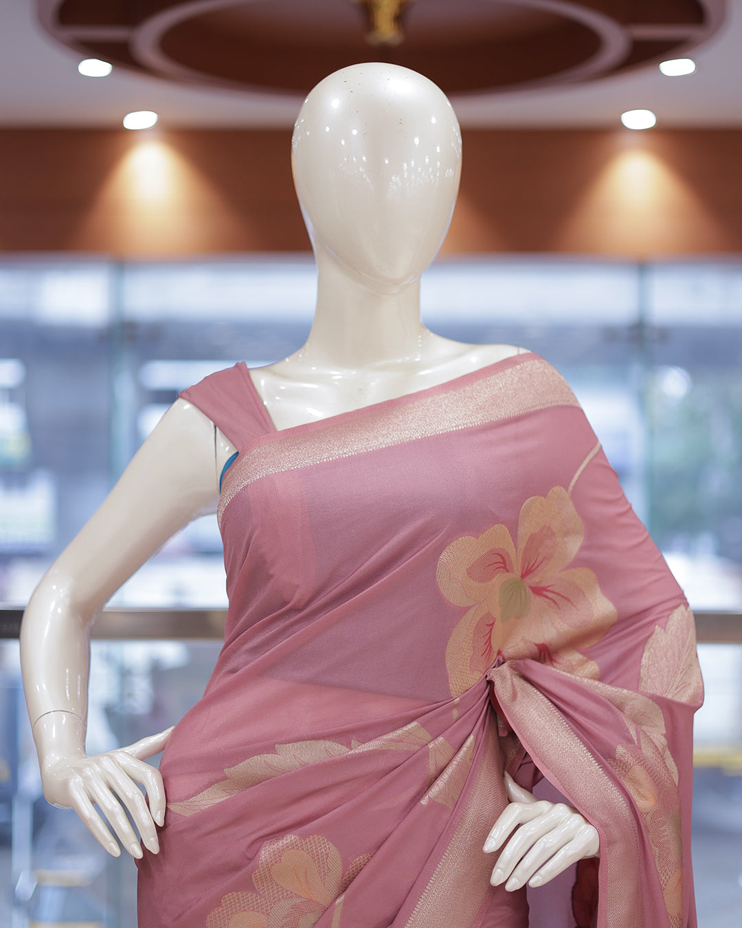 Women's Elegant Semi Silk Saree with Floral Motifs - R449