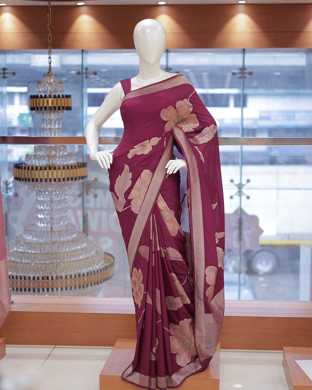 Women's Elegant Semi Silk Saree with Floral Motifs - R449