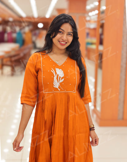 Womens Mul-Chanderi Floral Embroidered A-Line Kurti – R556