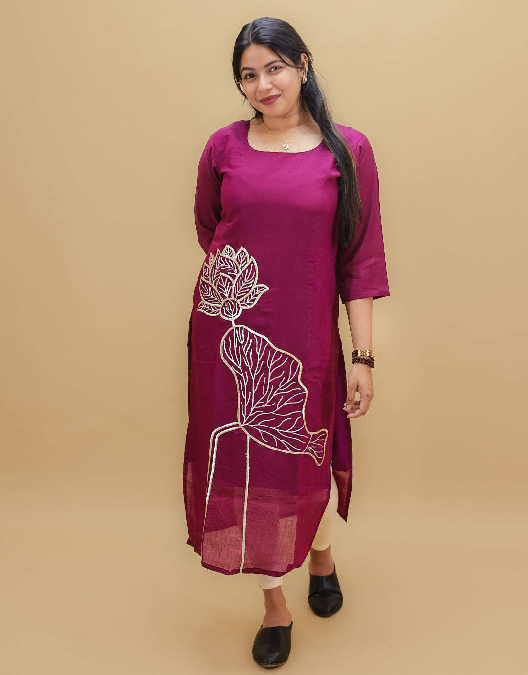 Women's Mull Chanderi Slitted Kurti with Floral Embroidery Highlight- R568