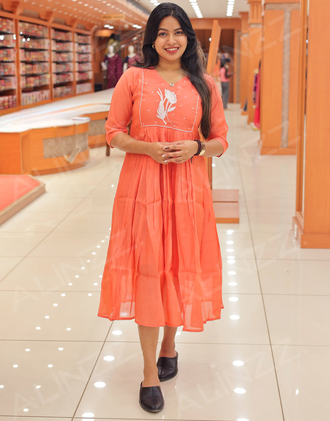 Womens Mul-Chanderi Floral Embroidered A-Line Kurti – R556