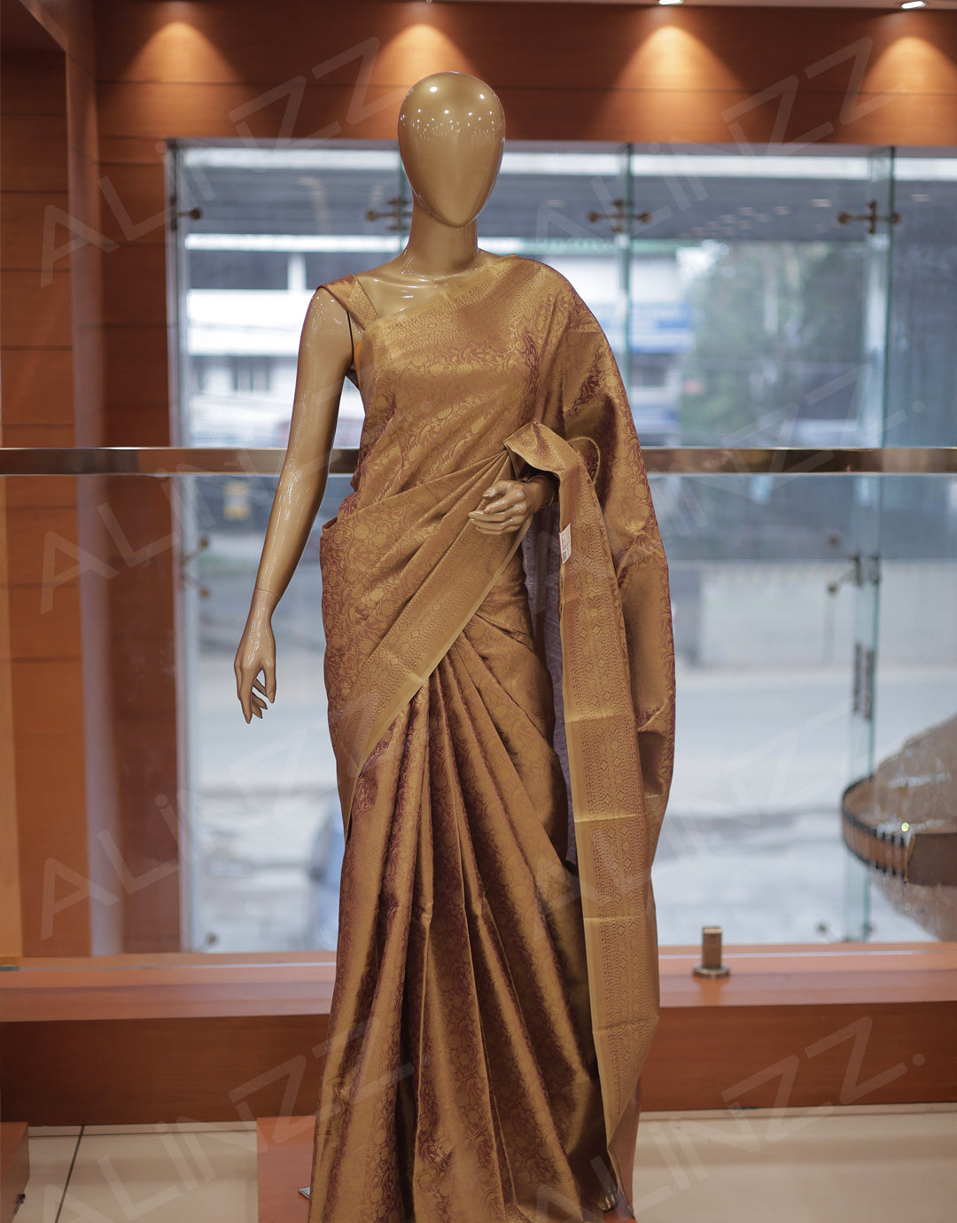 Tissue Brocade Floral Design Saree – R431