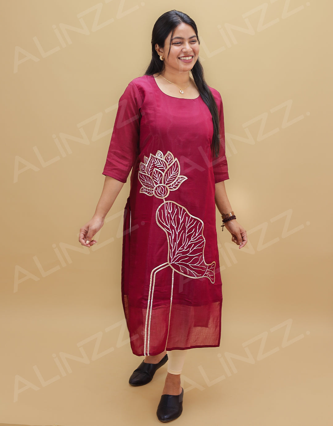 Women's Mull Chanderi Slitted Kurti with Floral Embroidery Highlight- R568