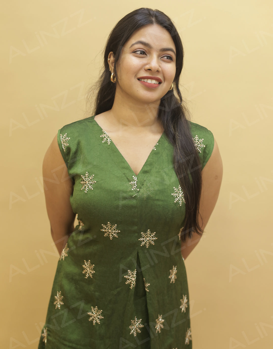 Women's Vichitra Silk handwork Kurti - R557