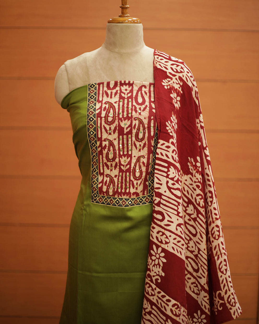 Women's Unstitched Salwar Suit  - 1305