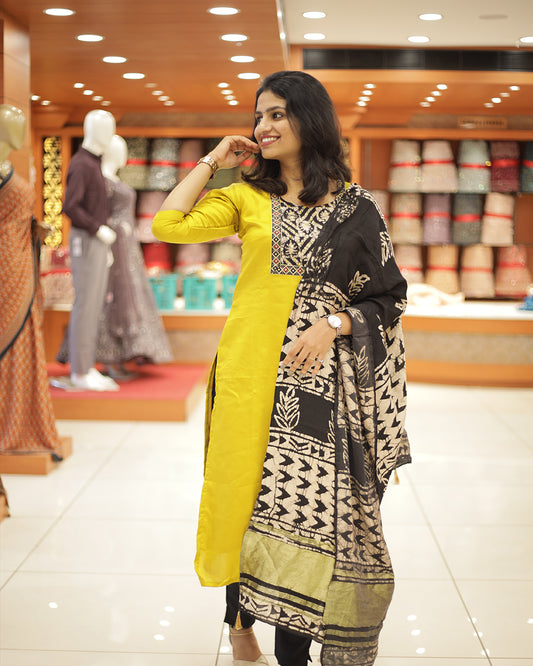 Women's Unstitched Salwar Suit  - 1305