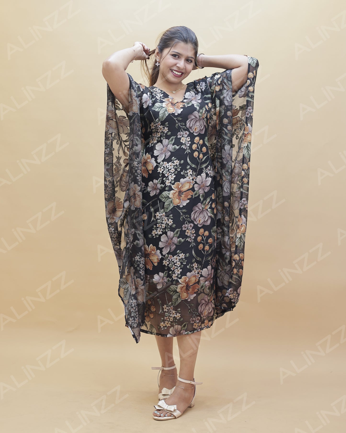 Women's Brasso Fabric Floral Design Kaftan – R554