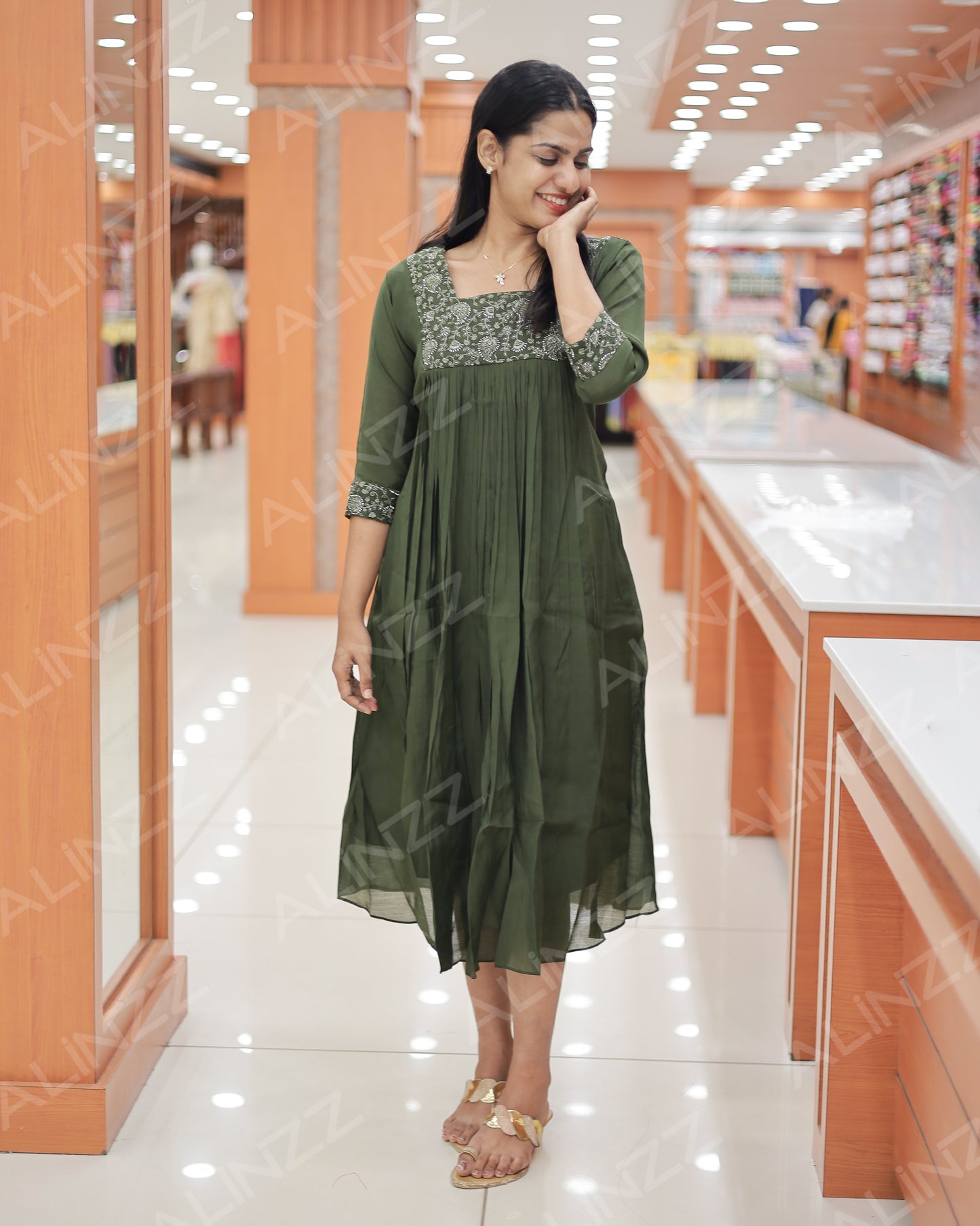 Mul Chanderi Embroidered Yoke A-Line Kurti – R594