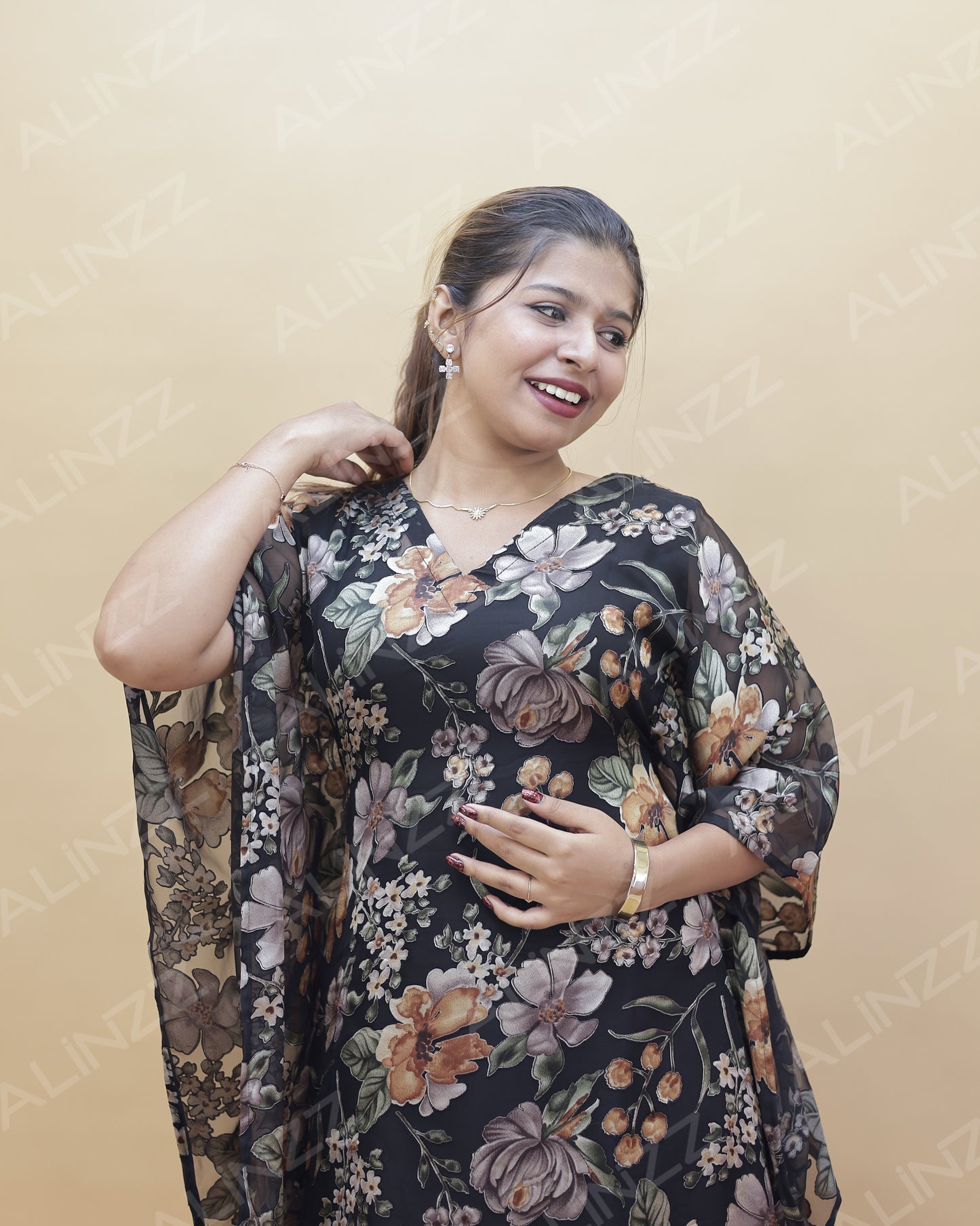Women's Brasso Fabric Floral Design Kaftan – R554