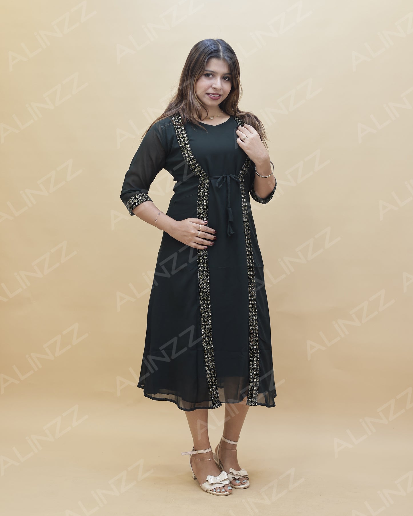 Women's A-line Kurthi with Jacket – R571