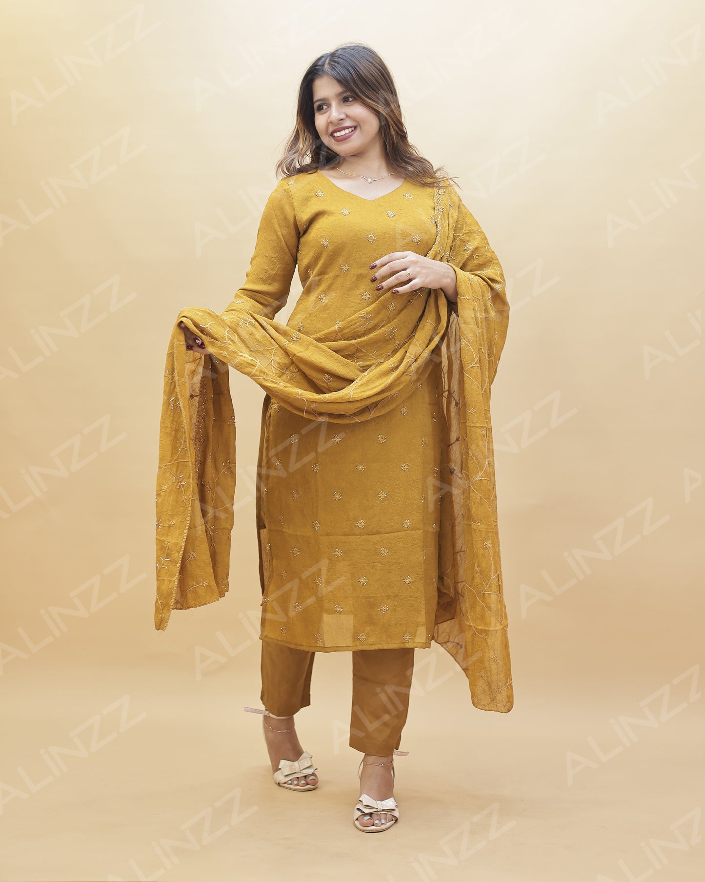 Womens Floral Embroidered Churidar Set – R572