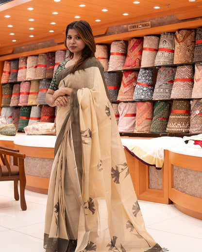 Women's Tissue Saree with Floral Digital Print & Tassel Border-G368