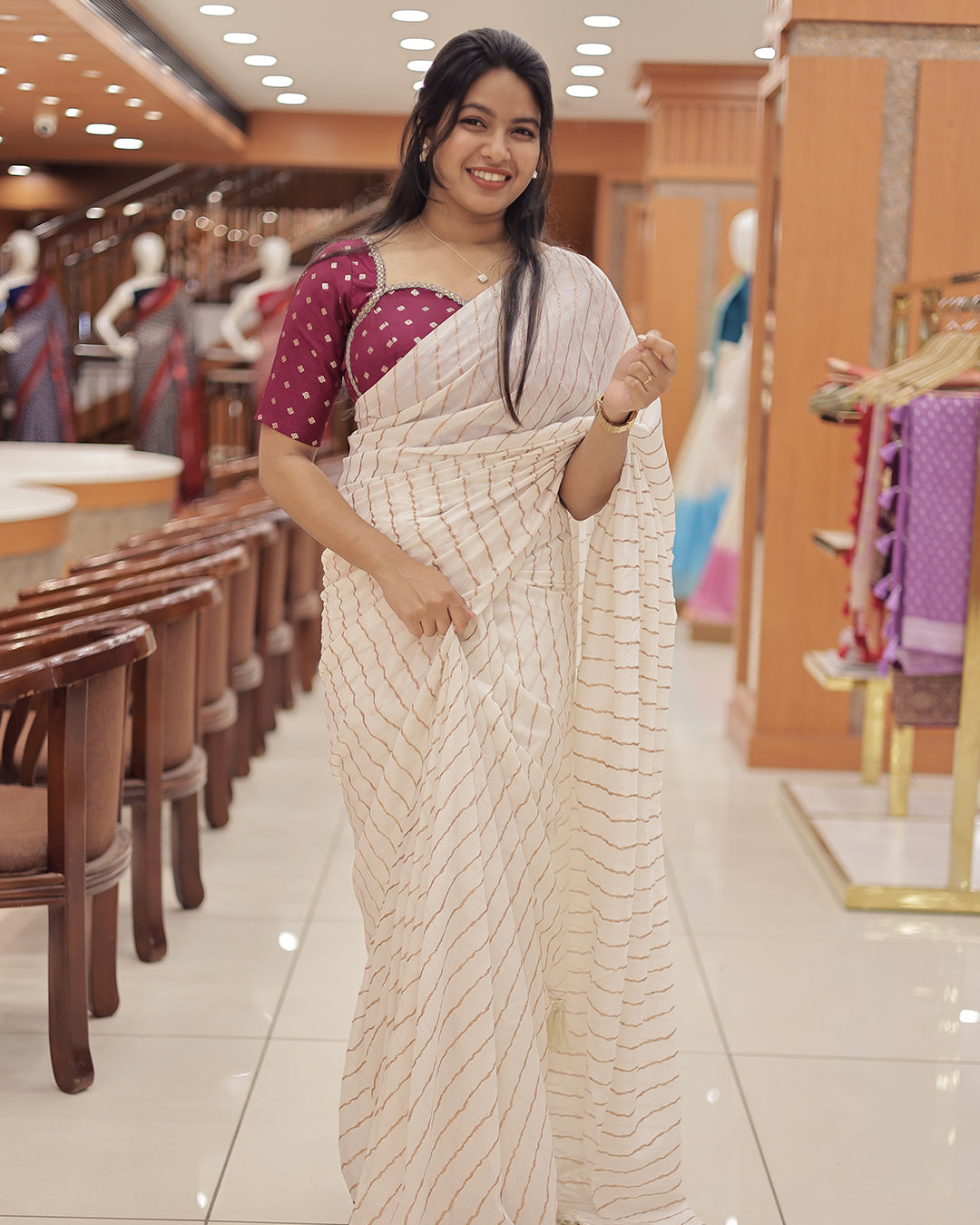 Womens  Cream Saree with contrast blouse-G358