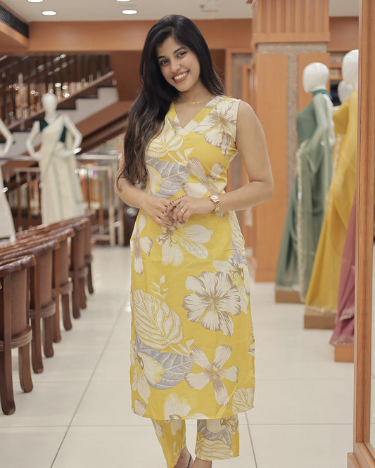 Women's  Co-Ord Set V Neck -G395