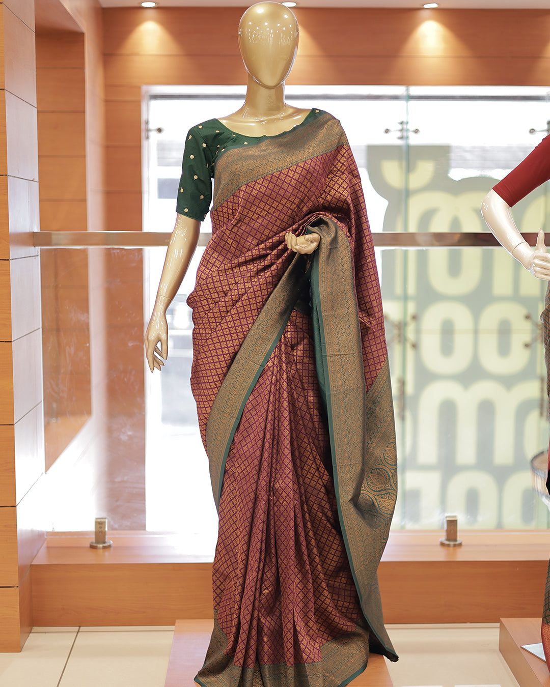 Womens Semi SIlks Brocade Saree -G355
