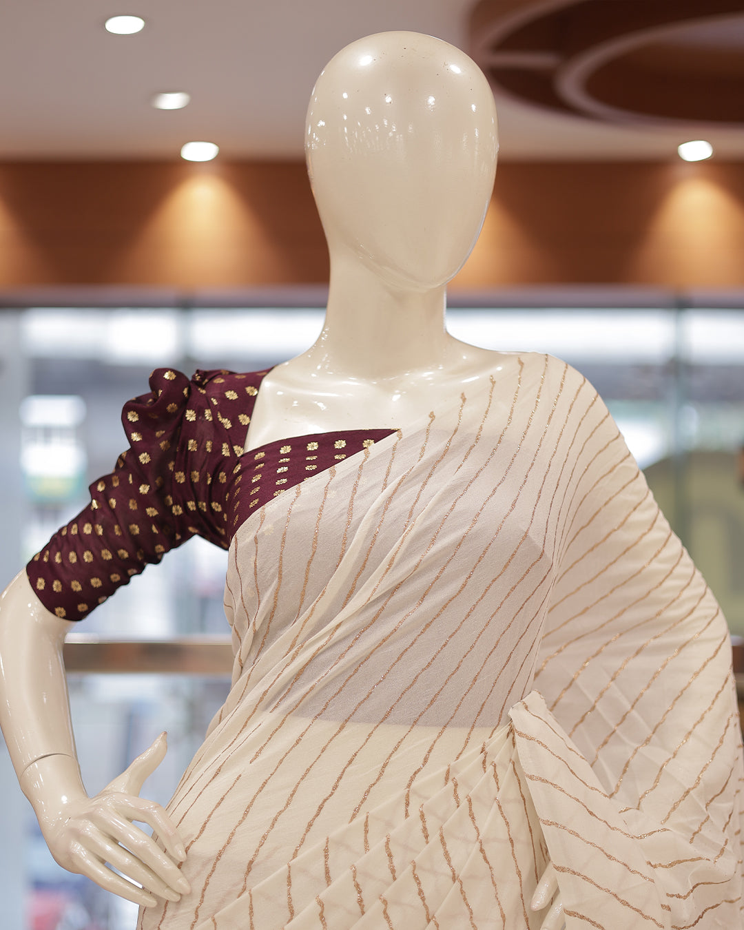 Womens  Cream Saree with contrast blouse-G358