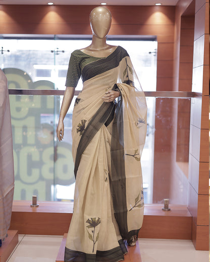 Women's Tissue Saree with Floral Digital Print & Tassel Border-G368