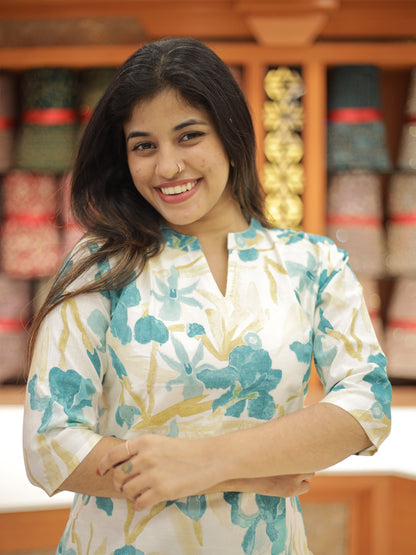 Women's FLoral Printed Slited Kurthi- 1295