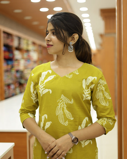 Women's Slited Kurti - G207